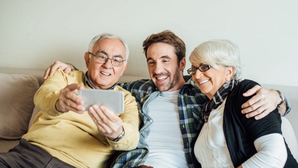 Mannz Canada Immigration, Surrey, Vancouver, BC, Grand Parents Visitor Visa